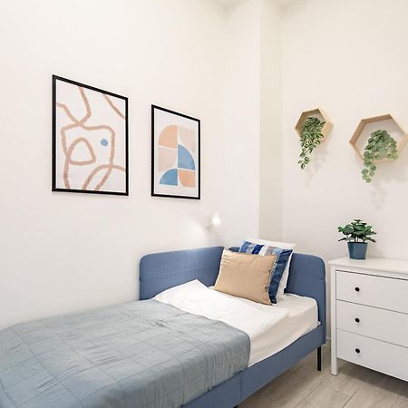 Central Room For Solo Traveller Budapest Exterior photo